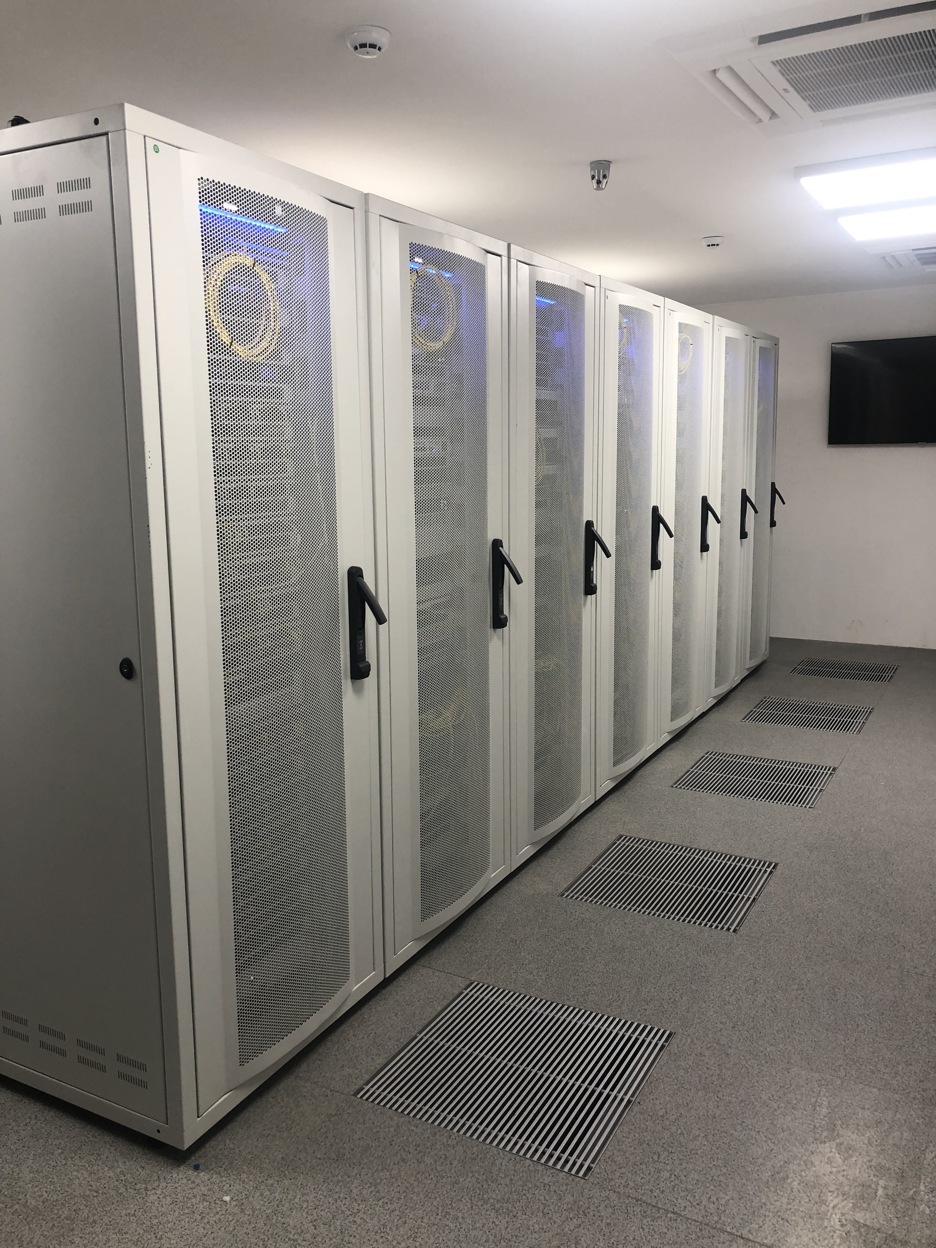 ROLVA Hotel Datacenter