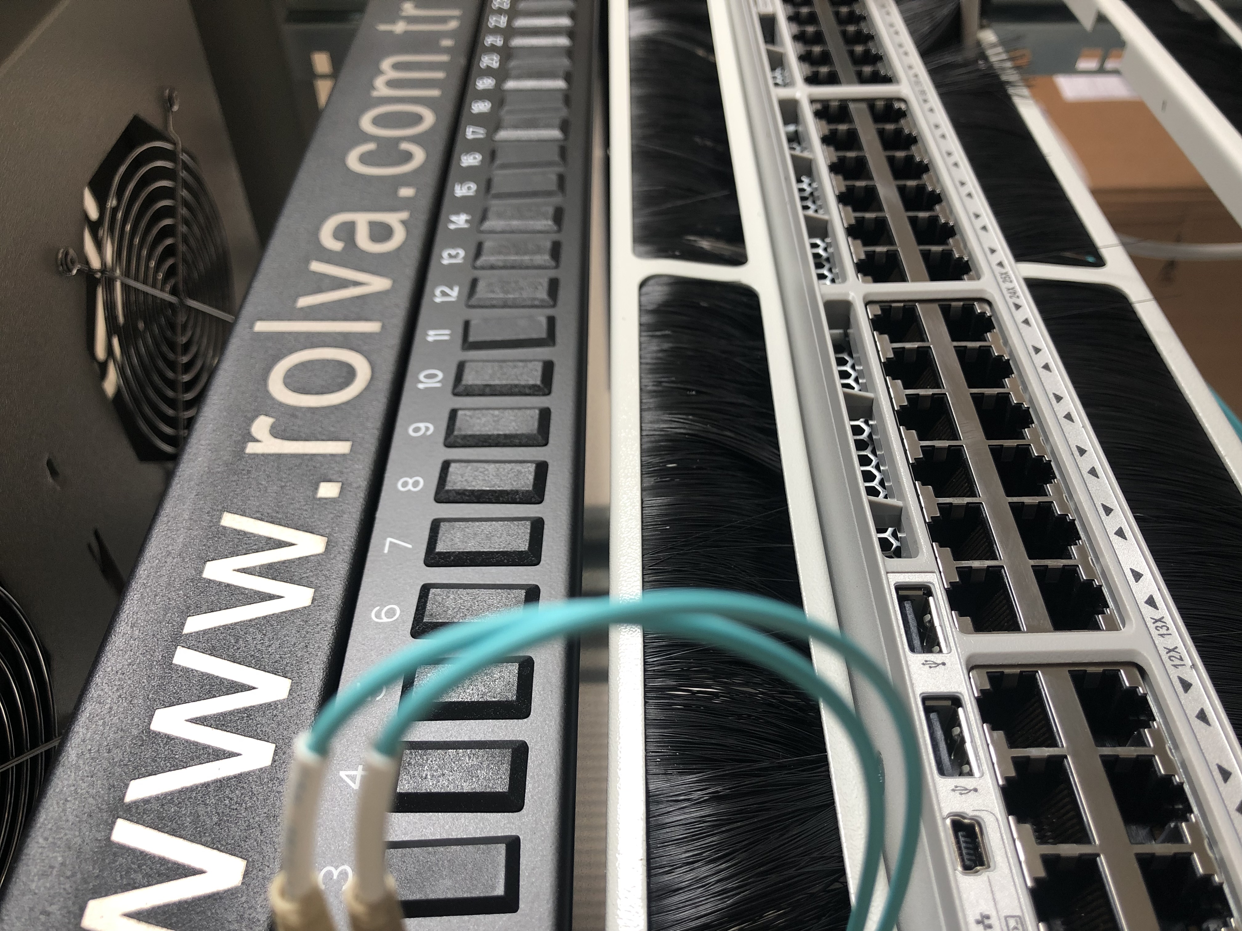 Ethernet Patch Cord Connection
